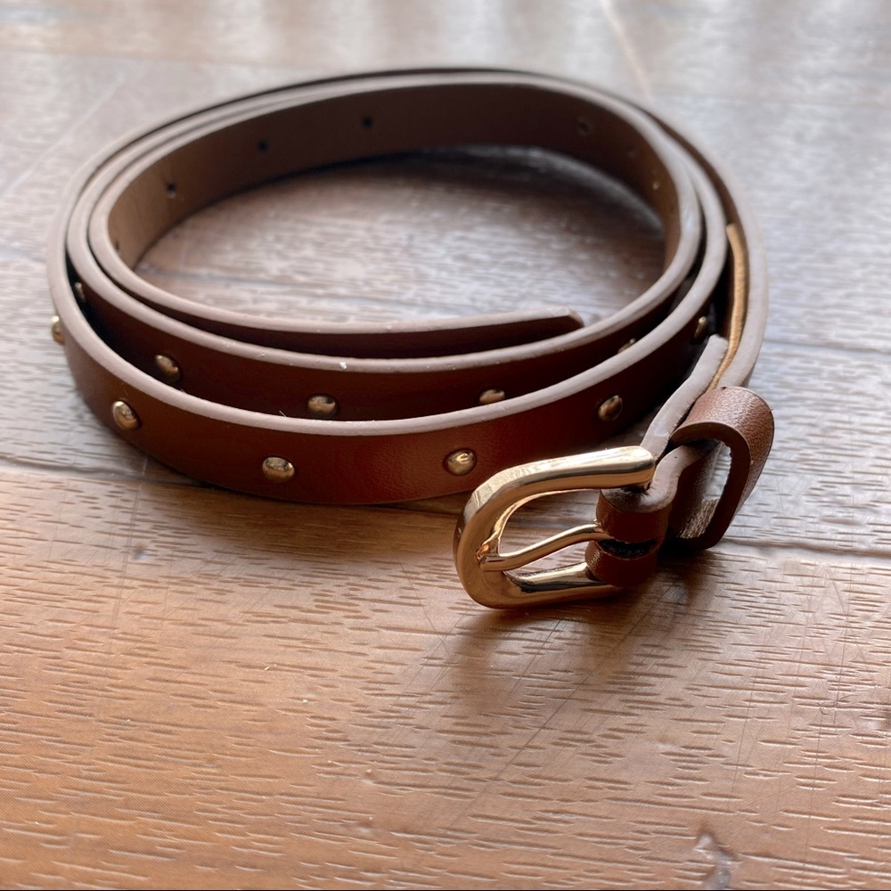 Women’s Carmel Brown Gold Stud Skinny Belt Size M/L ( 94cm)